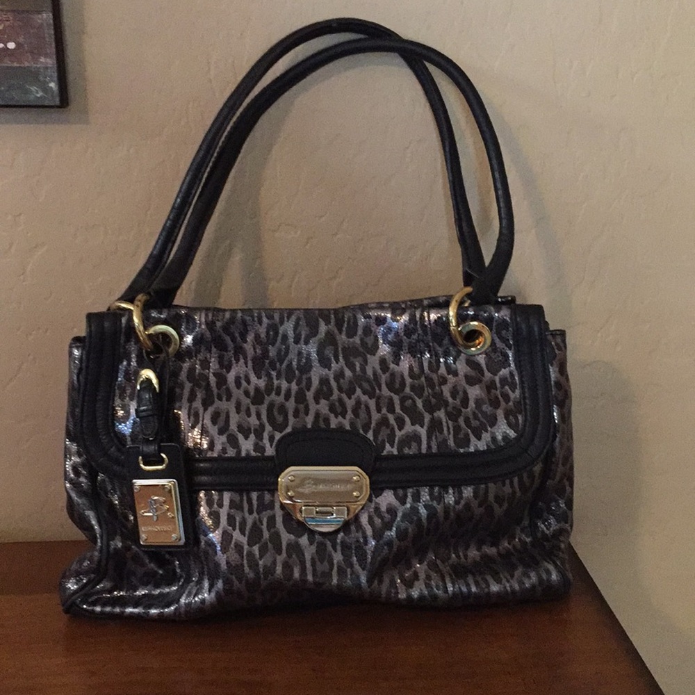 B. Makowsky Handbag